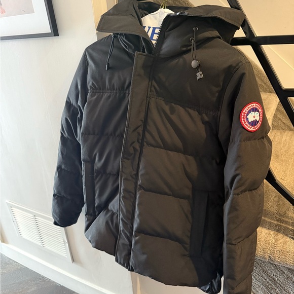 Canada Goose MacMillan Black Parka Jacket, EUC - Picture 1 of 10